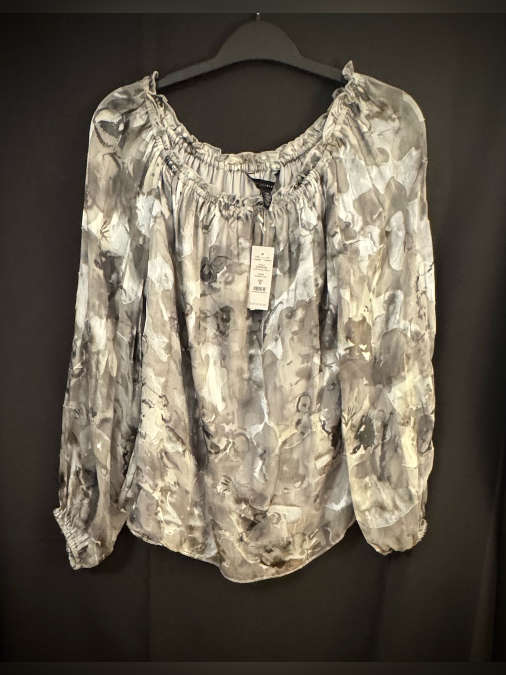 NWT-White House Black Market Floral/Watercolor Peasant Blouse. Size Medium.